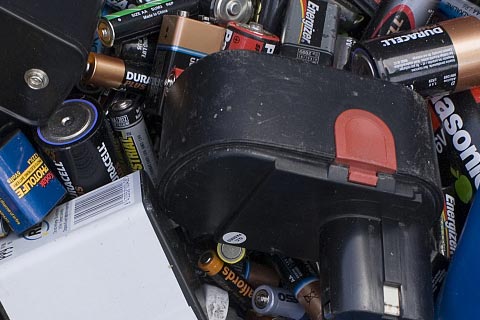 电动车旧电池回收价,废电池回收工厂|废电池回收设备